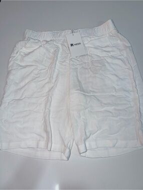 Neer Men’s White Linen-Blend Shorts